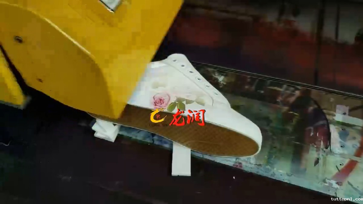 18新利客服|UV平板打印机|万能打印机|平板打印机|UV机|18新利吧|8d|彩印机|平板打印机价格|万能打印机价格|万能彩印机|UV平板机|uv打印机价格|uv打印机多少钱|uv打印机多少钱一台