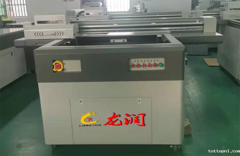 18新利吧uv打印机9060小型打印机实拍图片 18新利吧uv打印机9060小型打印机实拍图片