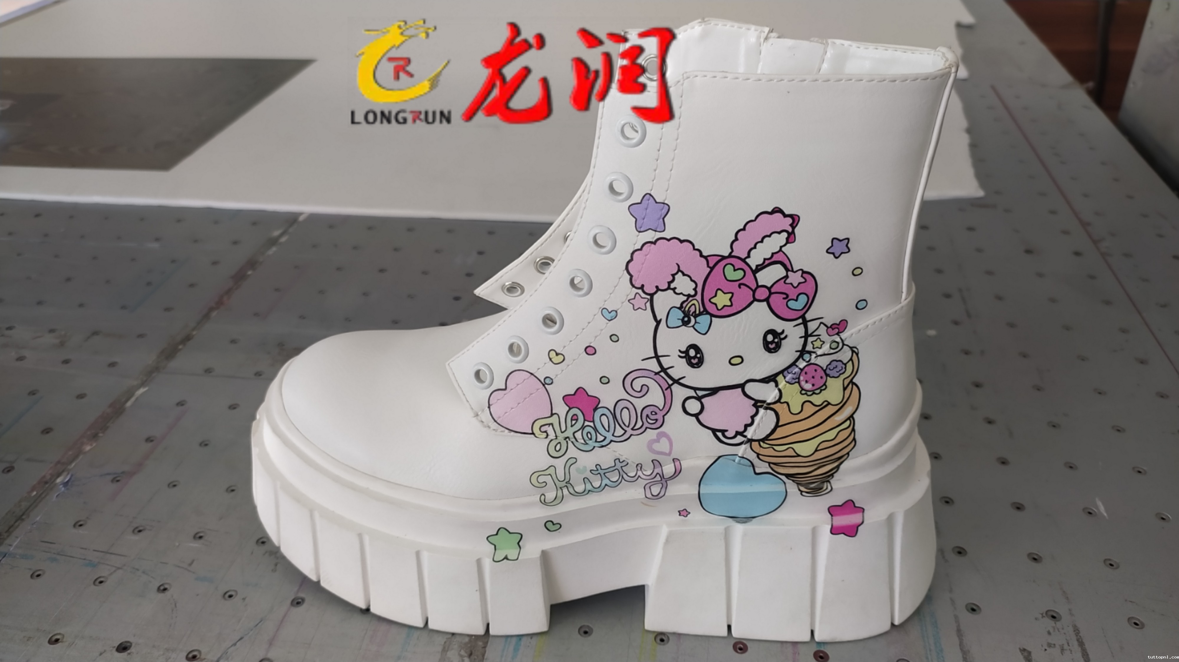 uv打印机,uv平板打印机,万能打印机,uv彩印机,uv打印机厂家,18新利吧